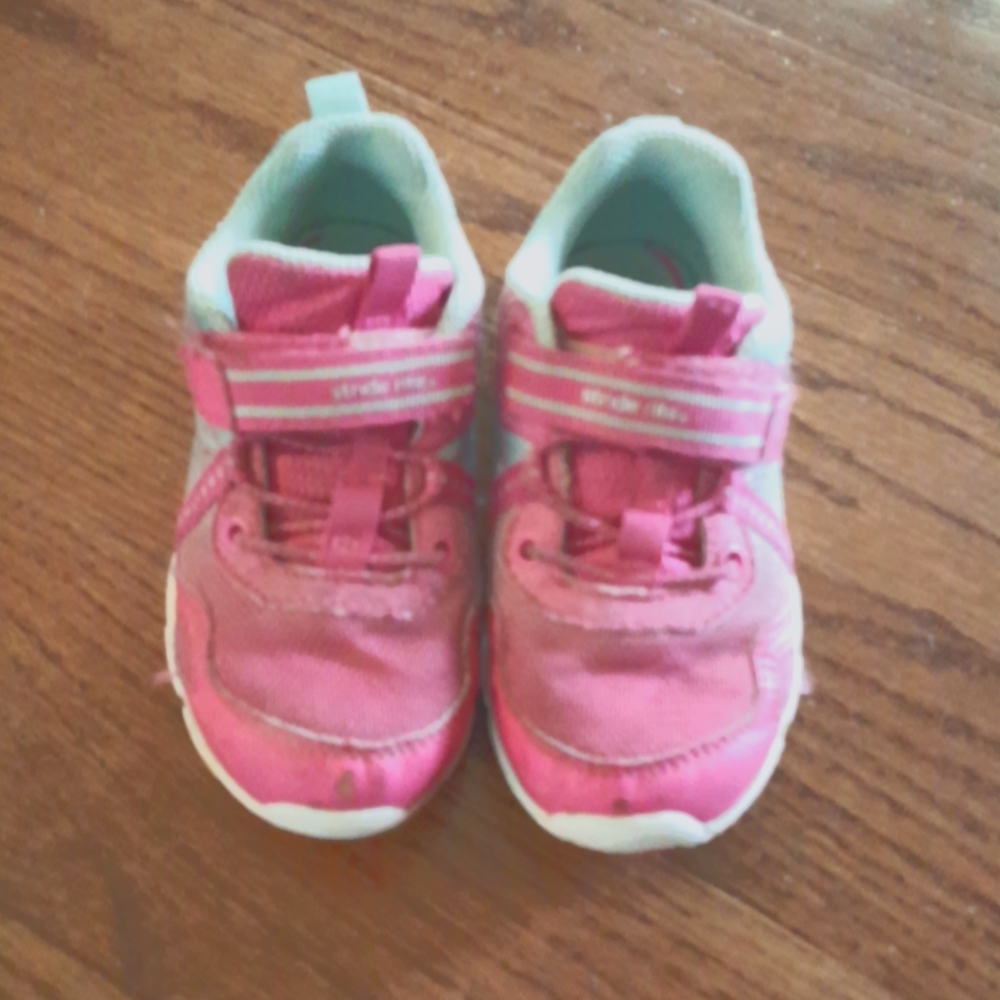 Girls Striderite toddler 8 shoes